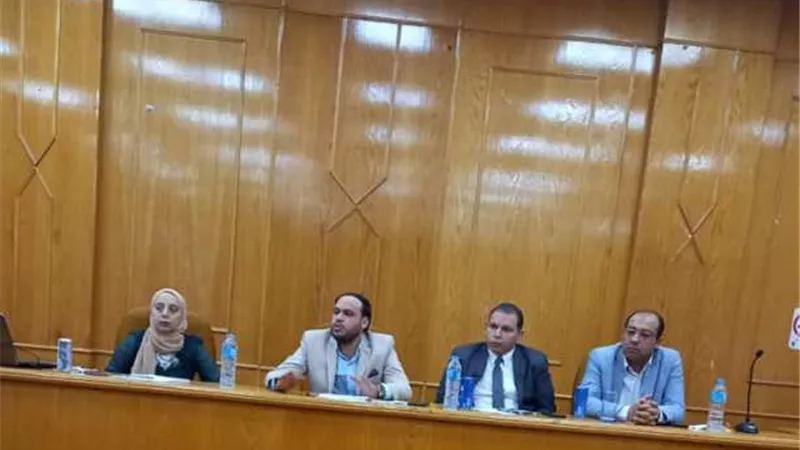 مدير صحة الإسماعيلية يستعرض سير تدريبات أطباء الزمالة المصرية ..صور