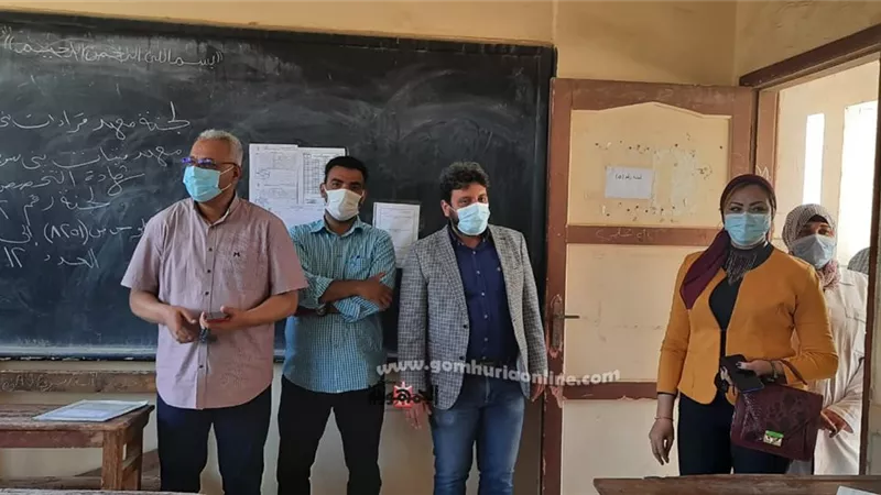 مدير عام التأمين الصحى ببنى سويف يتفقد لجان امتحانات الثانوية الأزهرية
