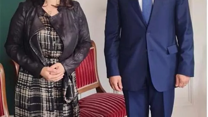 العناني يلتقي بوزيرة الدولة بالخارجية الألمانية لتعزيز التعاون في مجال العمل الأثري