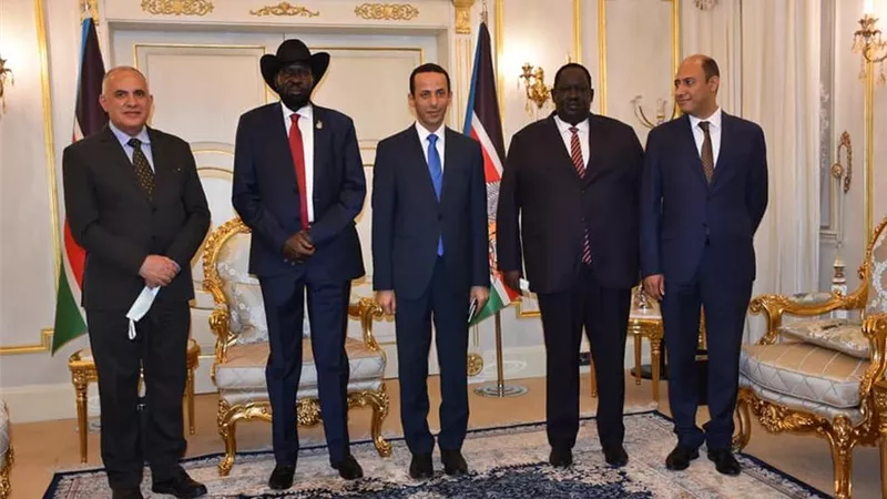 عبد العاطي ووزير الري بجنوب السودان يوقعان مذكرة تفاهم لتنفيذ مشروع جديد بحوض بحر الجبل