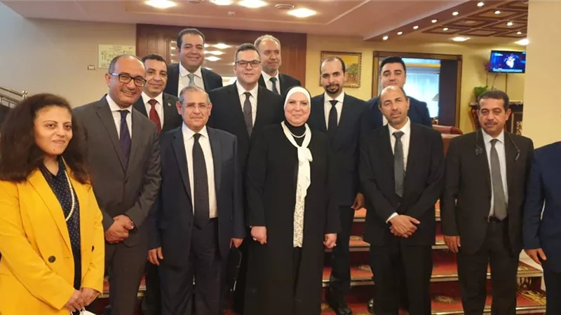وزيرة التجارة تبحث مع عدد من الشركات الروسية تعزيز استثماراتها فى السوق المصرى