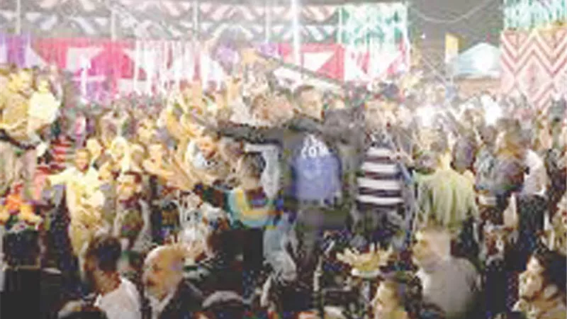 الفيروس 