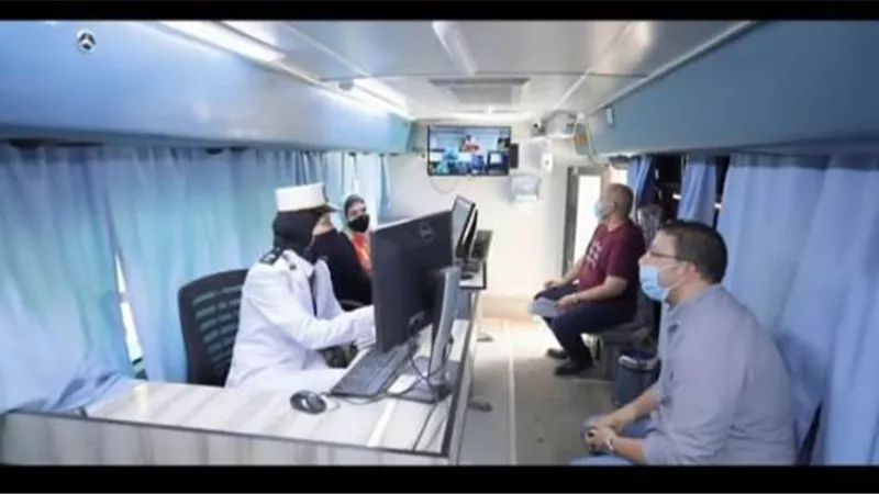 سيارات الاحوال المدنية التكنولوجية تجوب المحافظات بمناسبة الاحتفال بثورة 30 يونيو