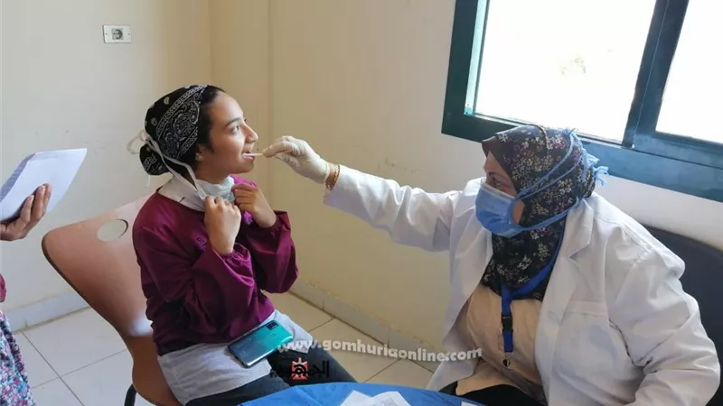 الكشف على ١٠٩٦ مواطنا بالمجان في قافلة طبية بدمياط