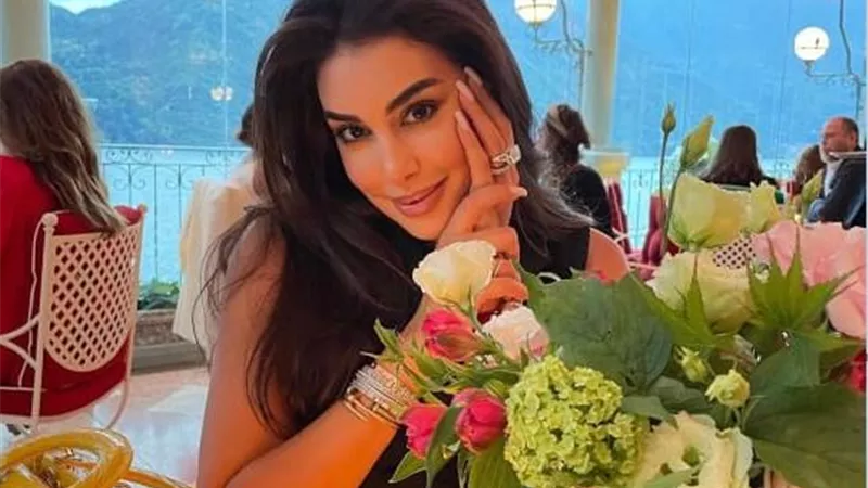 ياسمين صبرى تخطف الانظار باطلالة جديدة.. صور