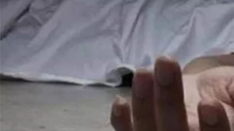 عامل يقتل قريبته وينتحر بحبة القمح السامة