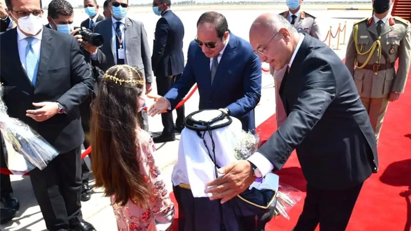 الرئيس السيسي: وجودي اليوم في بغداد تجسيد لقوة العلاقات بين بلادنا وشعوبنا
