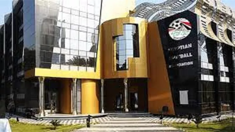 رئيس نادى نبروه يضع اتحاد الكرة فى أزمة جديدة.. شاهد