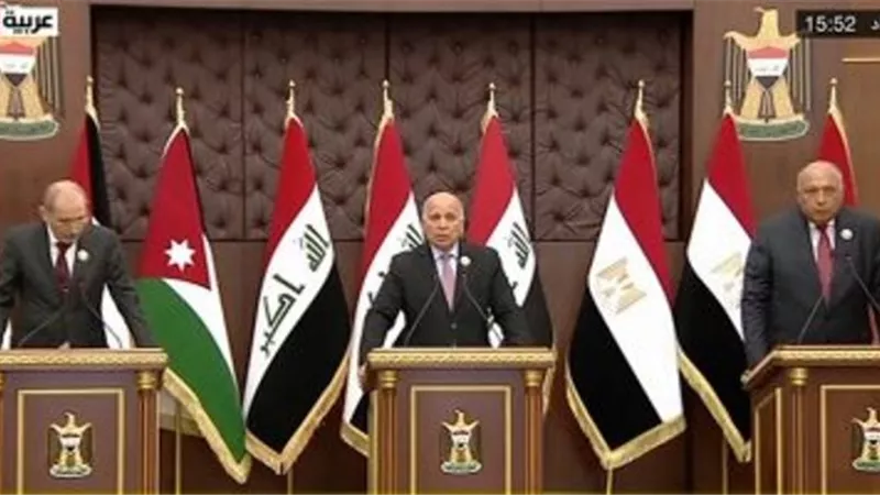 شكرى: التلاحم لمواجهة التحديات هدف التعاون بين الدول الثلاث .. ونتطلع لاستضافة القمة الرابعة بالقاهرة
