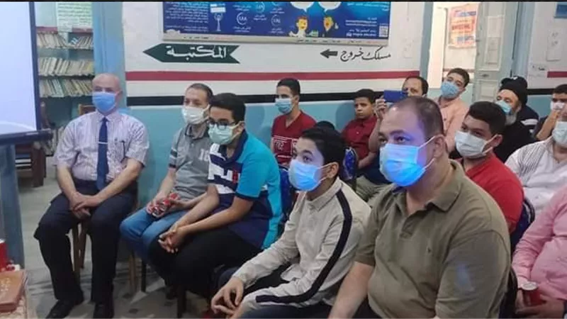 تكريم أوائل الشهادة الإعدادية بمدرسة الدكتور كامل مرسى في طهطا بسوهاج