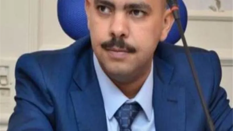 «زعيم الأغلبية»: مصر تحمل مفاتيح ملفات الشرق الأوسط.. وزيارة العراق تاريخية