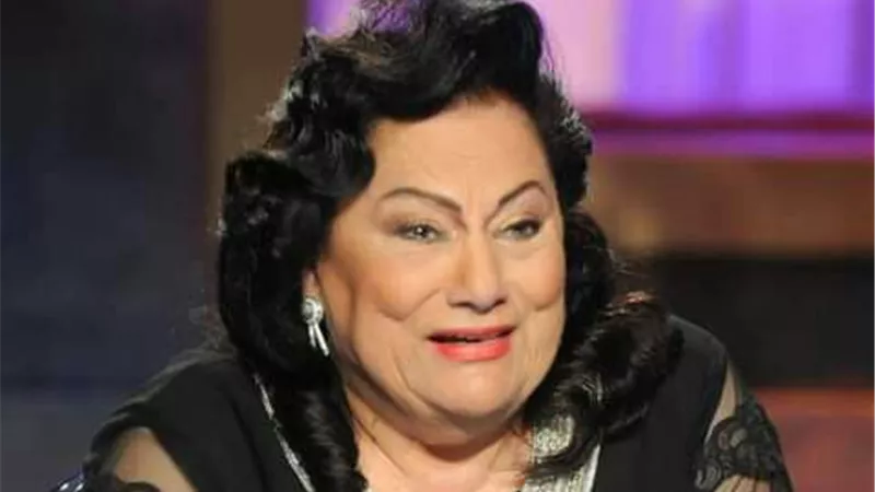 إنجى شرف تنعى رحيل اعتماد خورشيد حماة اختها
