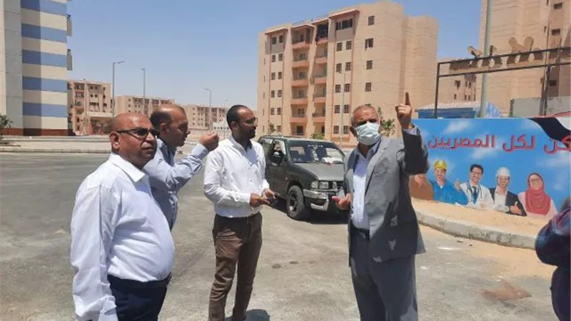 قيادات المجتمعات العمرانية تتفقد المشروعات الخدمية والسكنية فى مدينة 6 أكتوبر الجديدة.. بالصور