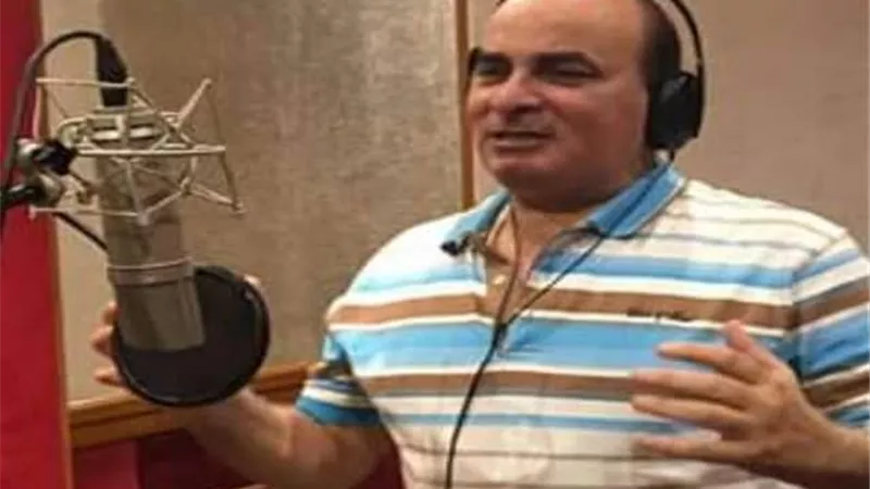 نقل الشاعر الغنائي امل الطائر إلى المستشفى لتدهور حالته الصحية