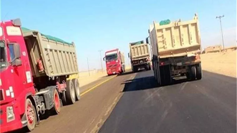 كامل الوزير: النقل الثقيل يسبب كوارث على الطرق الرئيسية «بيمشوا عكس الاتجاه».. فيديو