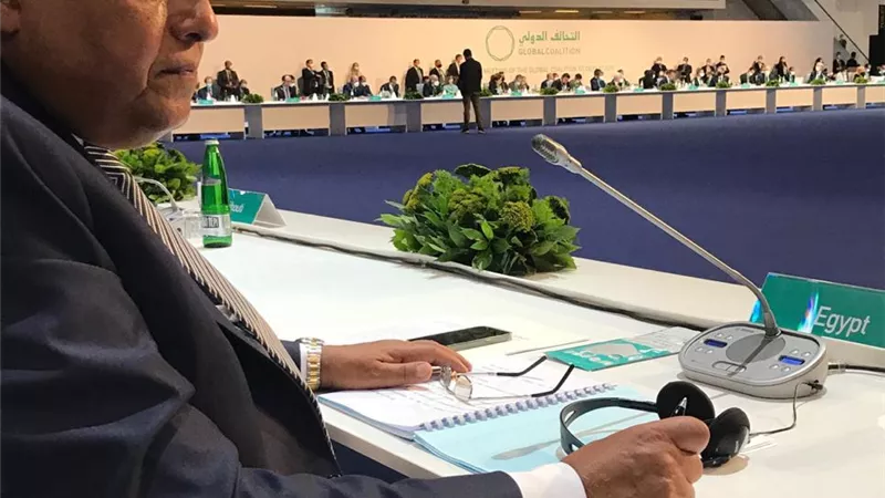 شكري يؤكد التزام مصر بدعم جهود التحالف الدولي ضد داعش وتبنيها لرؤية شاملة لمكافحة الارهاب