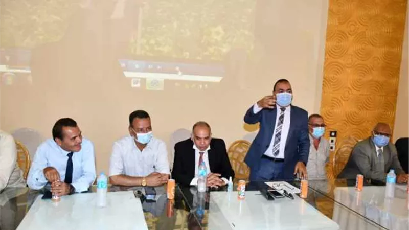 بدء سلسلة الندوات التوعوية لمشروع الري الحديث بقرية فيديمين بالفيوم