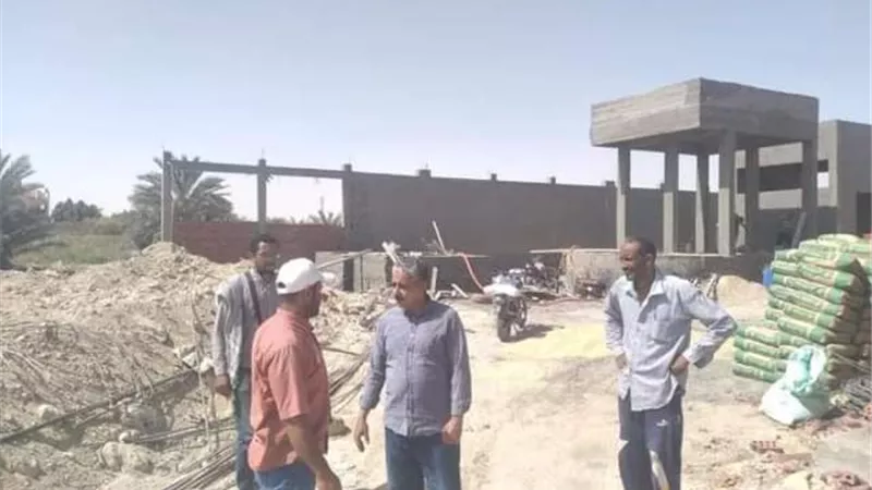 رئيس مركز ومدينة سيوة يتفقد الأعمال الجارية ميدانياً