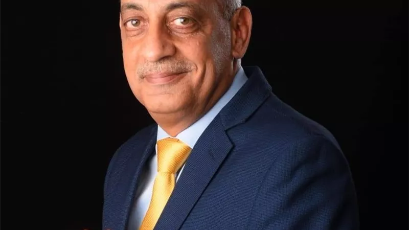 د. شريف رفعت : 