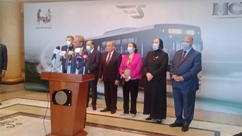 بدء اولى مراحل تصنيع الأوتوبيس الكهربائي بمشاركة الانتاج الحربي و MCV