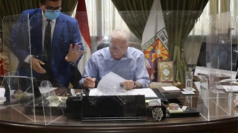 محافظ جنوب سيناء يعتمد تنسيق القبول للصف الأول الثانوي للعام الدراسي 2021 / 2022