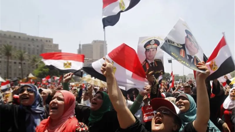 ذكريات المصريين فى 29 يونيو .. الملايين فى الميادين ينتظرون البشرى