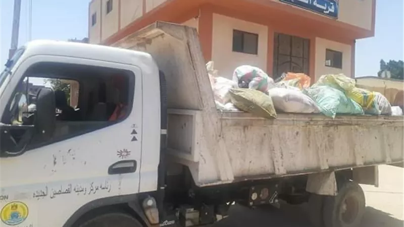 محافظ الاسماعيلية يتابع أعمال القطاعات الخدمية بالوحدات المحلية