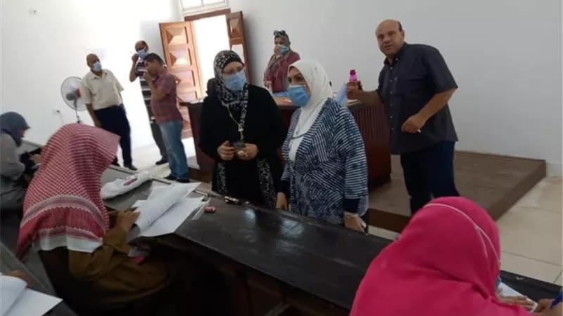 هدوء داخل لجان إمتحانات معهد الدراسات الأفروآسيوية للدراسات العليا بجامعة قناة السويس