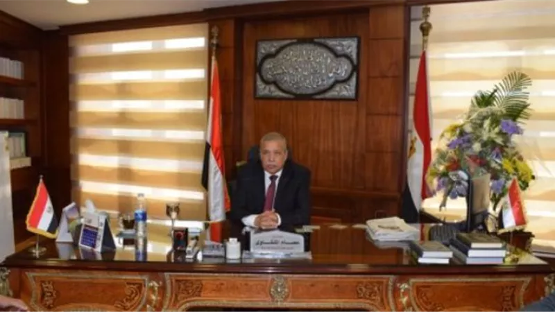 رئيس هيئة النيابة الإدارية يهنئ الرئيس السيسى بذكرى 30 يونيو