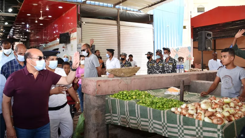 محافظ أسوان: تشغيل موقف خور عواضه لسيارات السيرفيس