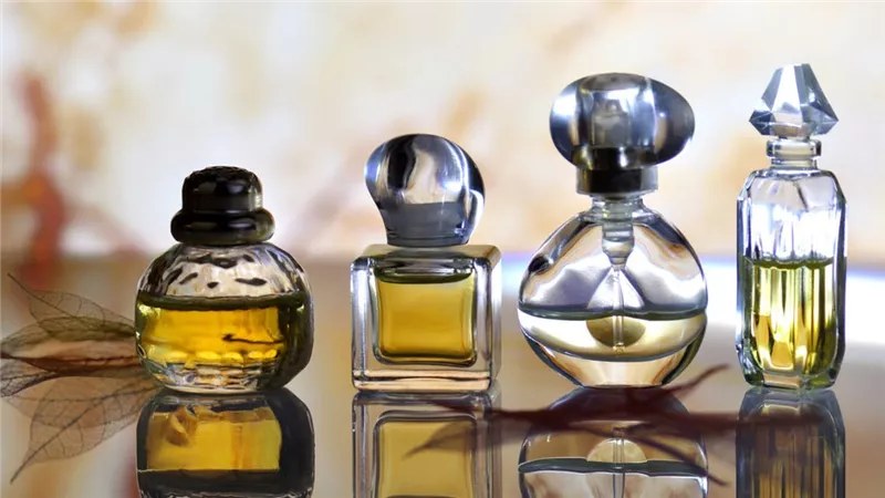 ماحكم التطيب عند النساء خارج المنزل ؟....الافتاء تجيب