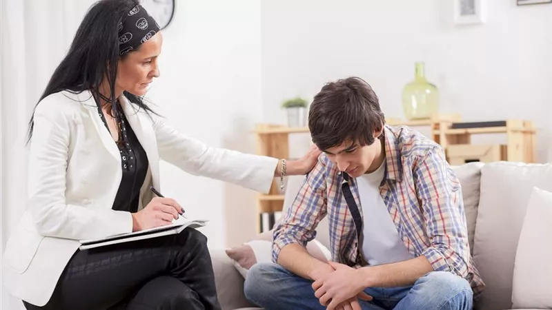 بالفيديو ...اخصائي نفسي: علاج حالة التبلد بعد التعرض لصدمة يأخذ وقت كبير