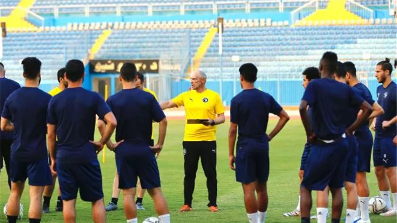 تاكيس جونياس يقود أول تدريباته مع بيراميدز