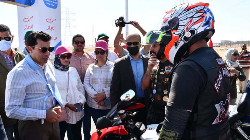 وزير الشباب يطلق أولى فعاليات المهرجان الرياضى الأول بالجلالة للاحتفال بـ 30 يونيو