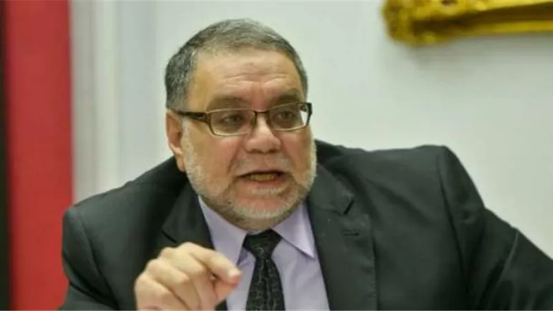 خبراء شئون الجماعات: 