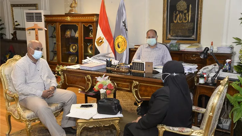 محافظ أسيوط يوجه بالتنسيق بين الابنية التعليمية والزراعة