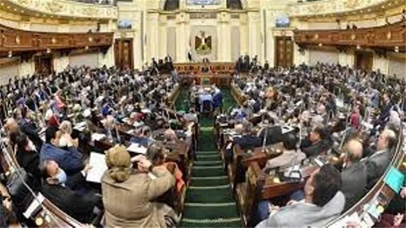 برلمانى يطالب بتنقية و تطهير مؤسسات الدولة من الإرهابيين