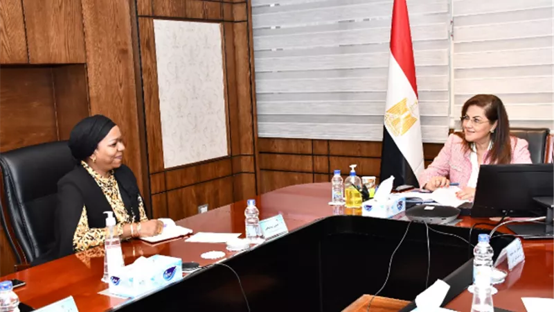 وزيرة التخطيط تلتقي بمدير المكتب الإقليمي للبنك الإسلامي للتنمية
