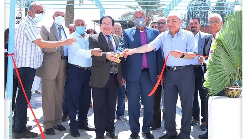 رئيس الطائفة الإنجيلية يفتتح تجديدات بيت 