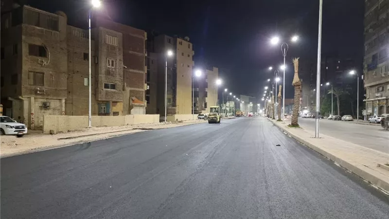 محافظ الجيزة يتابع رصف عدداً من المحاور المرورية بأوسيم والبدرشين والعمرانية