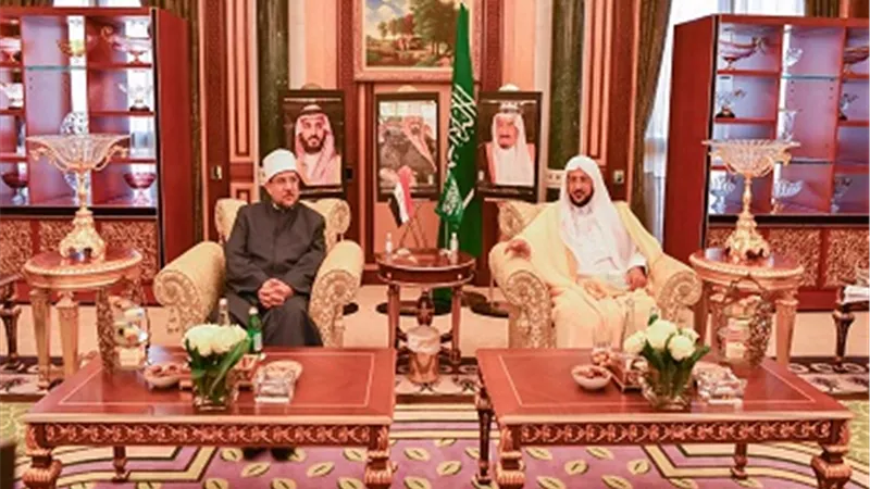 وزير الأوقاف المصري يوقع مع نظيره السعودي برنامجاً تنفيذياً للتعاون الإسلامي