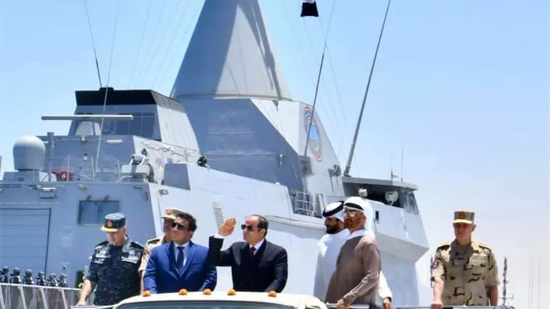 متحدث الرئاسة ينشر صورًا من افتتاح الرئيس السيسي «قاعدة 3 يوليو البحرية» بمنطقة جرجوب