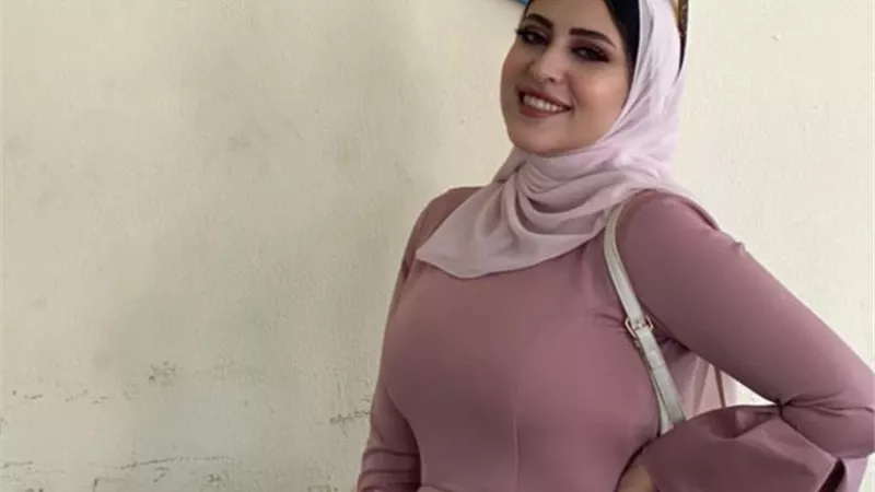 بالفيديو.. خبيرة تجميل: ترطيب البشرة من أهم الأشياء قبل وضع الميك آب