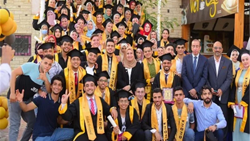 نقابة العلوم الصحية تشارك في حفل تخرج طلبة المعهد الصحى بالمنصورة