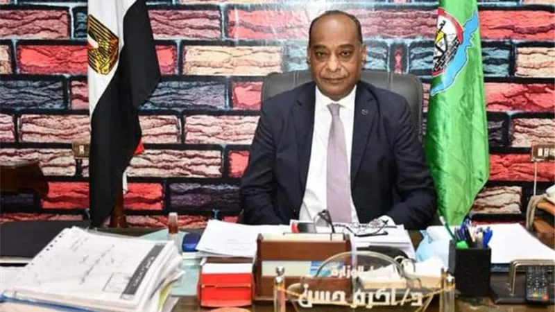 تجهيز 62 لجنة لامتحانات الصف الثالث الثانوي العام بالفيوم و 21 استراحة للمراقبين