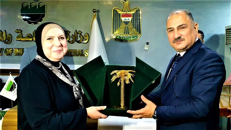 نقل الخبرات المصرية لتأهيل المصانع العراقية