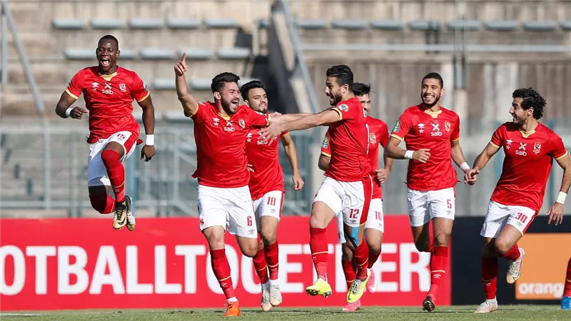بعد قيادة فريقه للنهائى الأفريقى.. الكاف يتغنى بإداء مهاجم الأهلى