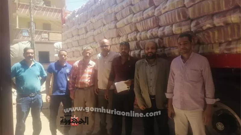 ضبط 231 طن و660كيلو اغذية غير صالحة للاستهلاك الأدمي بسوهاج..صور