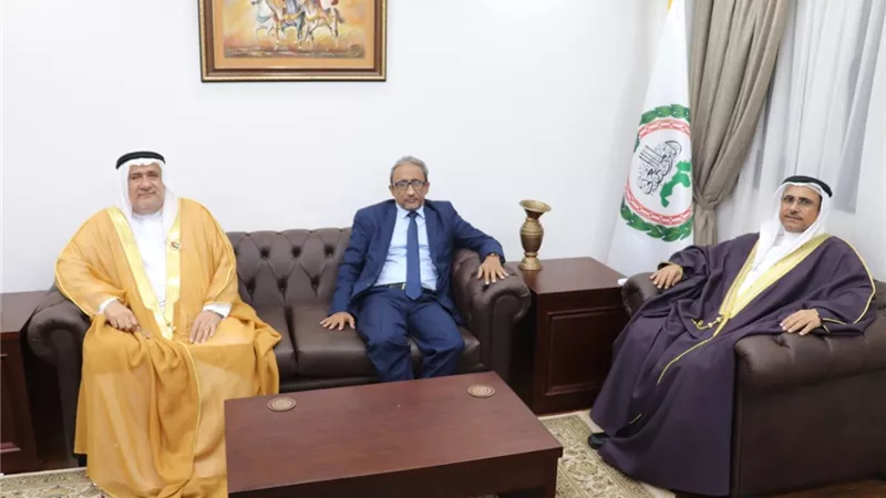 رئيس البرلمان العربي يلتقي امين عام مجلس الوحدة الاقتصادية