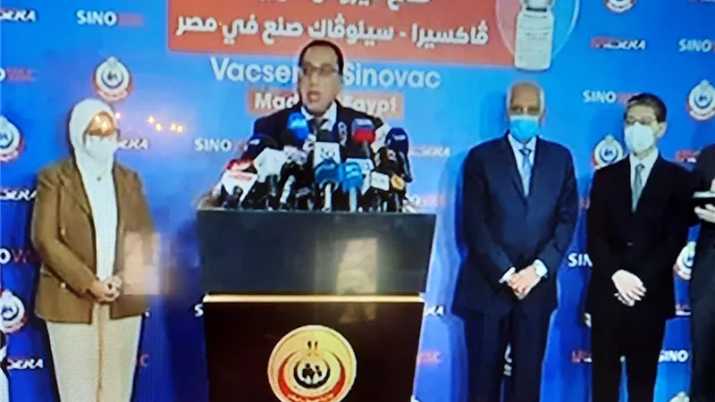 رئيس الوزراء : تعاقدنا مع كل الجهات للحصول على لقاحات كورونا
